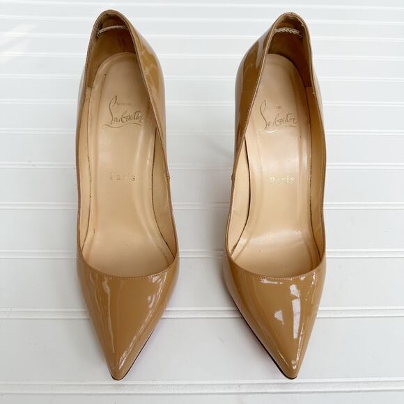 Christian Louboutin Tan Patent Leather Pointed Toe Pumps Nude Size 37 Heels - Picture 1 of 13
